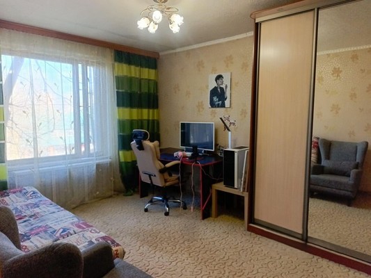 Продам трехкомнатную (3-комн.) квартиру, Дмитровка Б. ул, 35, Москва г