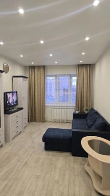 Продам однокомнатную (1-комн.) квартиру, Светлая ул, 67, Ханты-Мансийск г