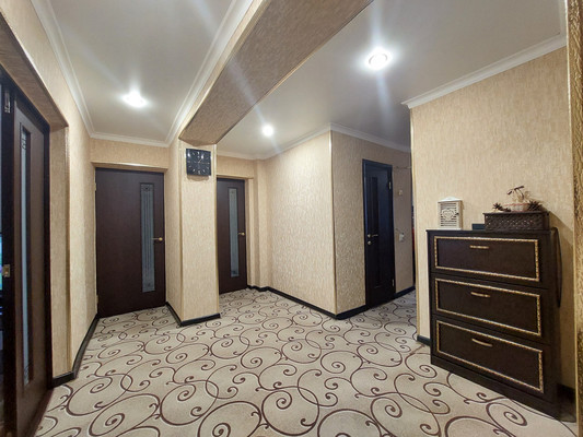 Продам многокомнатную квартиру, Ю.А.Гагарина ул, 22, Нальчик г