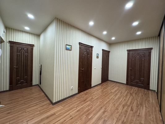 Продам трехкомнатную (3-комн.) квартиру, 9 Апреля ул, 88ка, Калининград г