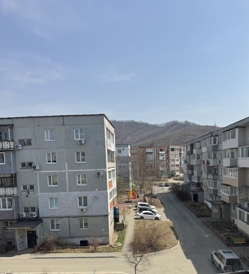 Продам многокомнатную квартиру, Восточный (поселок Врангель мкр.) пр-кт, 27, Находка г