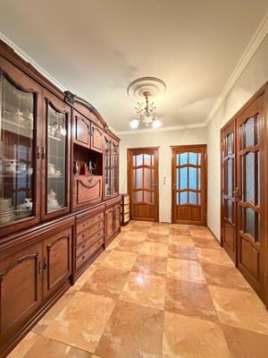 Продам трехкомнатную (3-комн.) квартиру, Тарчокова ул, 54, Нальчик г