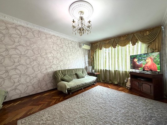 Продам трехкомнатную (3-комн.) квартиру, Тарчокова ул, 54, Нальчик г