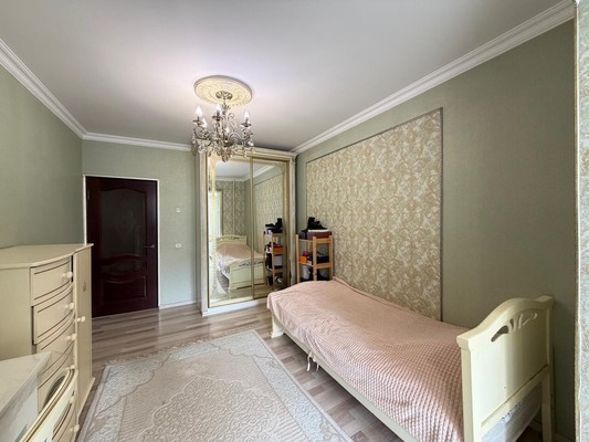 Продам трехкомнатную (3-комн.) квартиру, Тарчокова ул, 54, Нальчик г