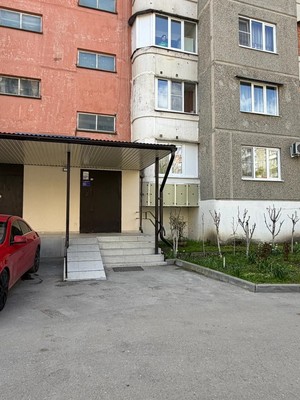 Продам трехкомнатную (3-комн.) квартиру, Тарчокова ул, 54, Нальчик г