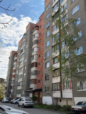 Продам трехкомнатную (3-комн.) квартиру, Тарчокова ул, 54, Нальчик г