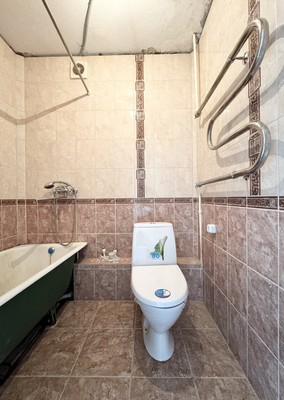 Продам однокомнатную (1-комн.) квартиру, Бежицкая ул, 323, Брянск г