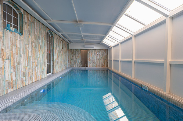 Продам однокомнатную (1-комн.) квартиру, Гагариной ул, 25/353, Утес п