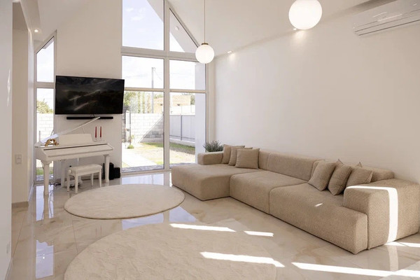 Продам дом, Волынская ул, 12, Мирное с, 0 км от города