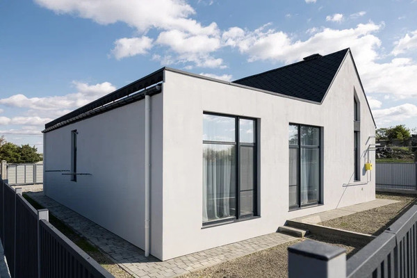 Продам дом, Волынская ул, 12, Мирное с, 0 км от города