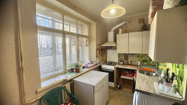 Продам трехкомнатную (3-комн.) квартиру, Подольская ул, 37, Санкт-Петербург г