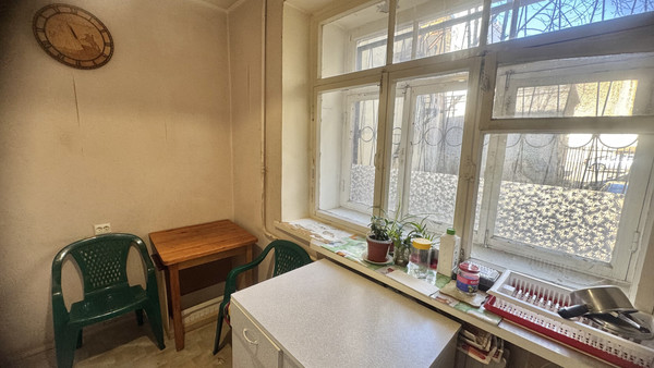 Продам трехкомнатную (3-комн.) квартиру, Подольская ул, 37, Санкт-Петербург г