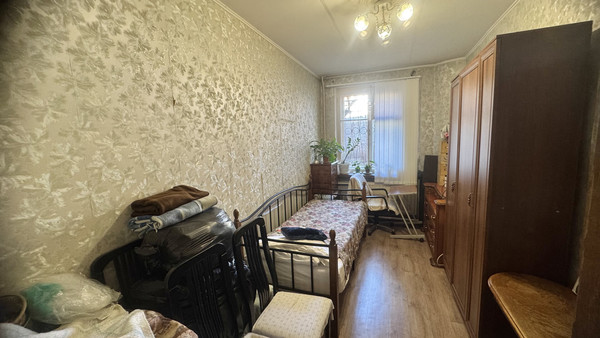 Продам трехкомнатную (3-комн.) квартиру, Подольская ул, 37, Санкт-Петербург г