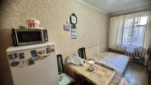 Продам трехкомнатную (3-комн.) квартиру, Подольская ул, 37, Санкт-Петербург г