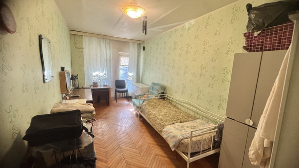 Продам трехкомнатную (3-комн.) квартиру, Подольская ул, 37, Санкт-Петербург г