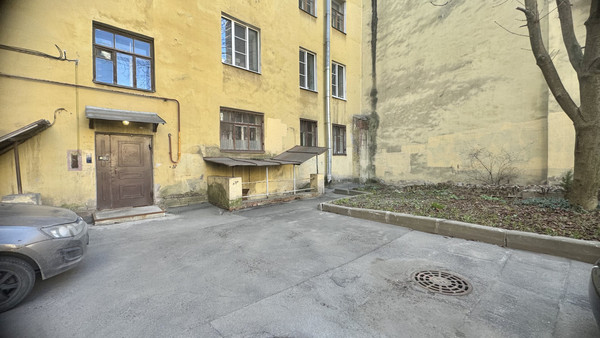 Продам трехкомнатную (3-комн.) квартиру, Подольская ул, 37, Санкт-Петербург г