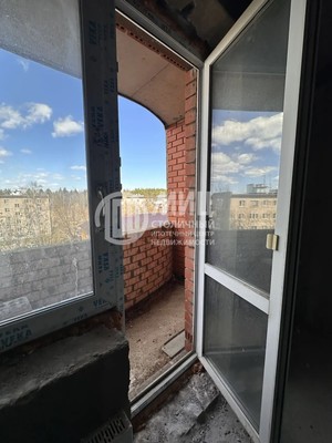 Продам трехкомнатную (3-комн.) квартиру, Дзержинского ул, 8, Кокошкино дп