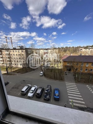 Продам трехкомнатную (3-комн.) квартиру, Дзержинского ул, 8, Кокошкино дп