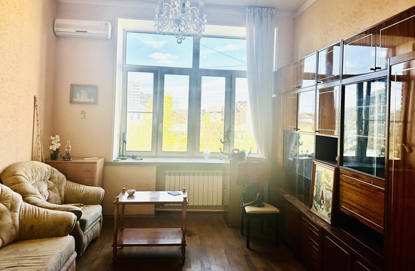 Продам многокомнатную квартиру, Казакова ул, 29к1, Москва г