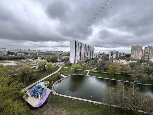 Продам двухкомнатную (2-комн.) квартиру, Дегунинская ул, 13к2, Москва г