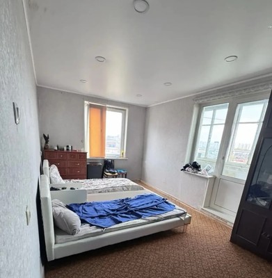 Продам двухкомнатную (2-комн.) квартиру, Дегунинская ул, 13к2, Москва г