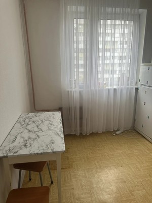 Продам двухкомнатную (2-комн.) квартиру, Бирюлёвская ул, 55к1, Москва г