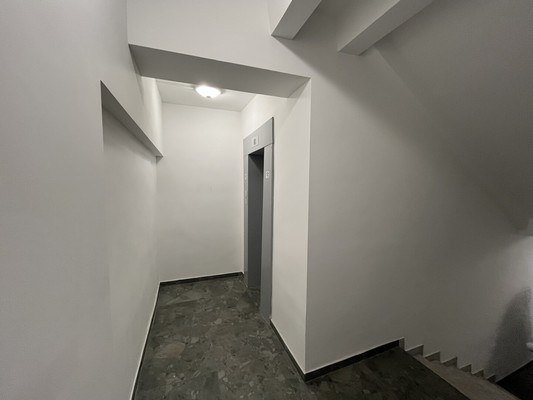 Продам трехкомнатную (3-комн.) квартиру, Ленина пр-кт, 17, Нальчик г