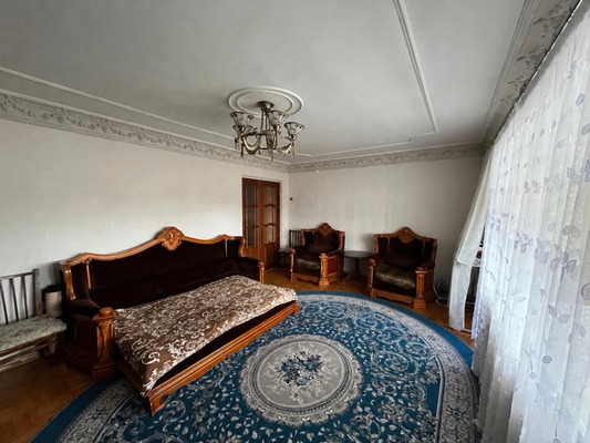 Продам трехкомнатную (3-комн.) квартиру, Ленина пр-кт, 17, Нальчик г