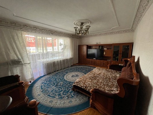 Продам трехкомнатную (3-комн.) квартиру, Ленина пр-кт, 17, Нальчик г