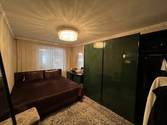 Продам трехкомнатную (3-комн.) квартиру, Ленина пр-кт, 17, Нальчик г