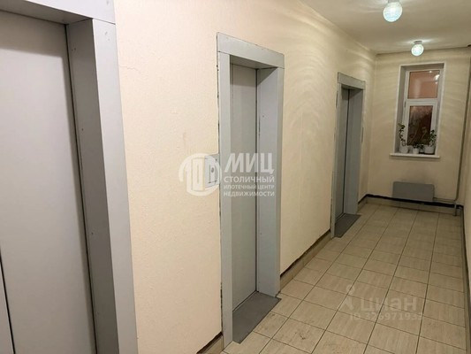 Продам однокомнатную (1-комн.) квартиру, Литовский б-р, 5/10, Москва г