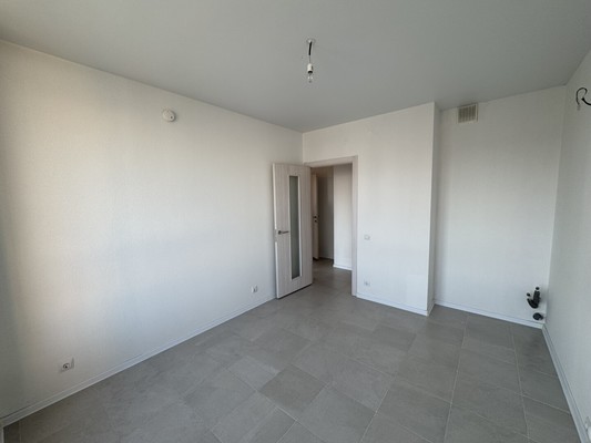 Продам трехкомнатную (3-комн.) квартиру, Сосновая ул, 5к1, Котельники г