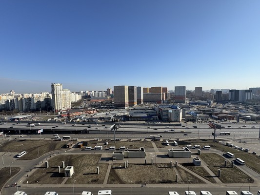 Продам трехкомнатную (3-комн.) квартиру, Сосновая ул, 5к1, Котельники г