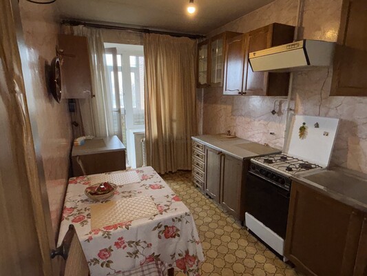 Продам двухкомнатную (2-комн.) квартиру, Юных Ленинцев ул, 18к2, Москва г