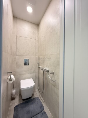 Продам трехкомнатную (3-комн.) квартиру, Маршала Голованова ул, 11, Москва г
