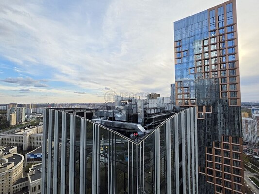 Продам двухкомнатную (2-комн.) квартиру, Озёрная ул, 1к1/2, Москва г