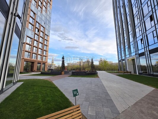 Продам двухкомнатную (2-комн.) квартиру, Озёрная ул, 1к1/2, Москва г