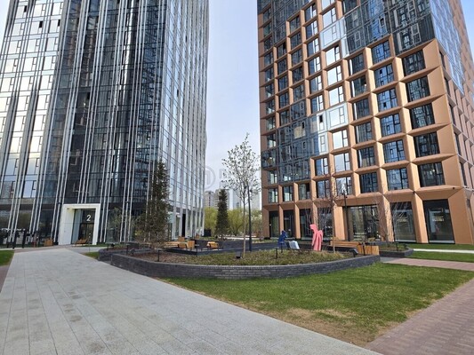 Продам двухкомнатную (2-комн.) квартиру, Озёрная ул, 1к1/2, Москва г