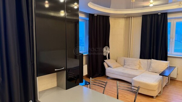 Продам однокомнатную (1-комн.) квартиру, Южный б-р, 6, Красногорск г