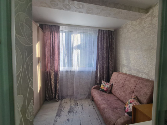 Продам трехкомнатную (3-комн.) квартиру, 5 мкр, 16, Новомихайловский пгт