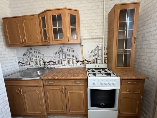 Продам однокомнатную (1-комн.) квартиру, Победы пр-кт, 54, Симферополь г