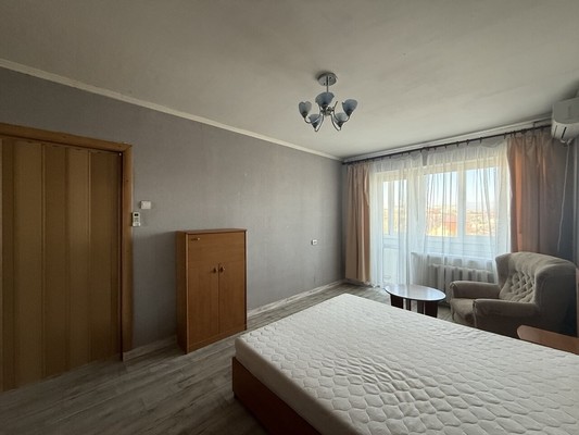 Продам однокомнатную (1-комн.) квартиру, Победы пр-кт, 54, Симферополь г