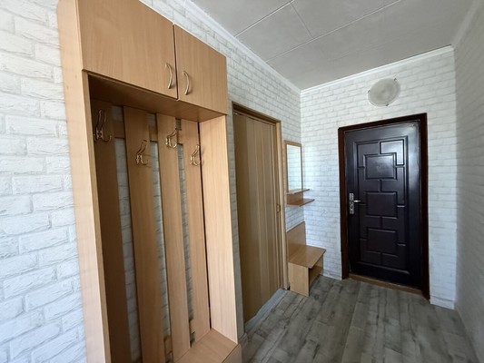 Продам однокомнатную (1-комн.) квартиру, Победы пр-кт, 54, Симферополь г