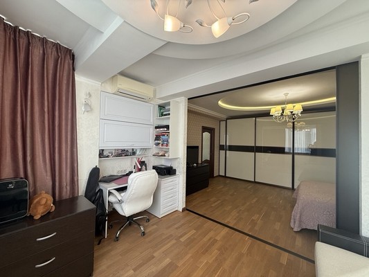 Продам однокомнатную (1-комн.) квартиру, Победы пр-кт, 74а, Симферополь г