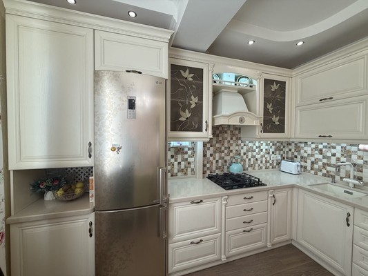 Продам однокомнатную (1-комн.) квартиру, Победы пр-кт, 74а, Симферополь г