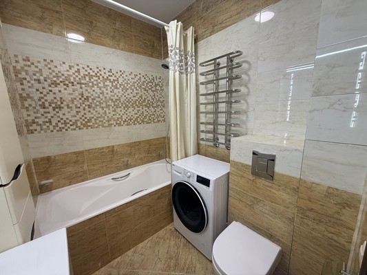 Продам однокомнатную (1-комн.) квартиру, Победы пр-кт, 74а, Симферополь г