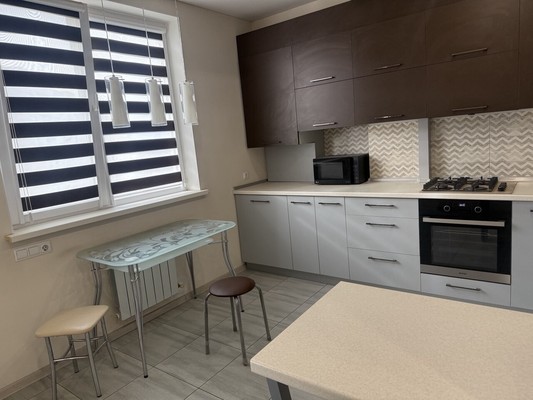 Продам однокомнатную (1-комн.) квартиру, Победы пр-кт, 74а, Симферополь г