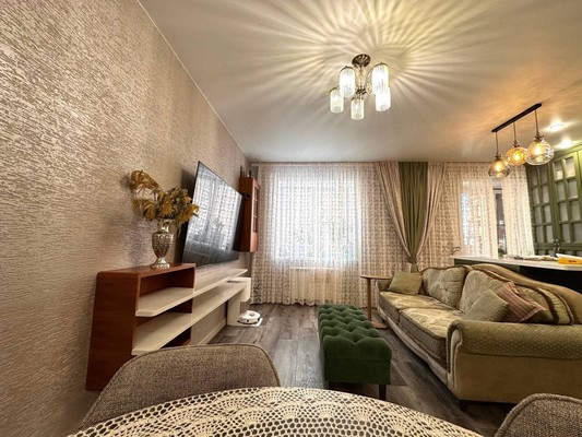 Продам трехкомнатную (3-комн.) квартиру, 78 Добровольческой Бригады ул, 26, Красноярск г