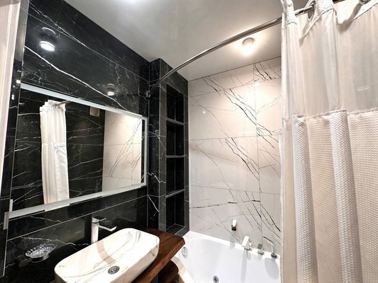 Продам трехкомнатную (3-комн.) квартиру, 78 Добровольческой Бригады ул, 26, Красноярск г