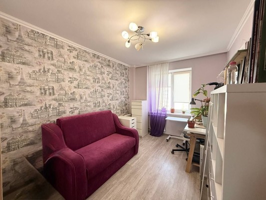 Продам трехкомнатную (3-комн.) квартиру, им. Матэ Залки ул, 7кк, Симферополь г